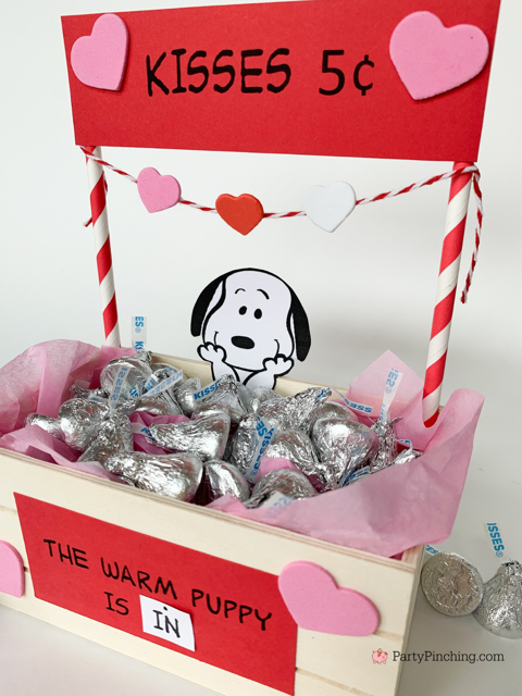 Snoopy Valentine Kissing Booth Craft, easy Valentine's Day gift craft for kids and adults, Charles M. Schulz Museum workshops by Norene Cox