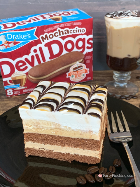 Mochaccino Ice Cream Cake, easy no bake dessert recipe cake, best easy ice cream cake, coffee ice cream cake, Drake's Mochaccino Devil Dogs, best easy 3 ingredient no bake dessert, 5 minute dessert recipe, fast easy quick best dinner party dessert