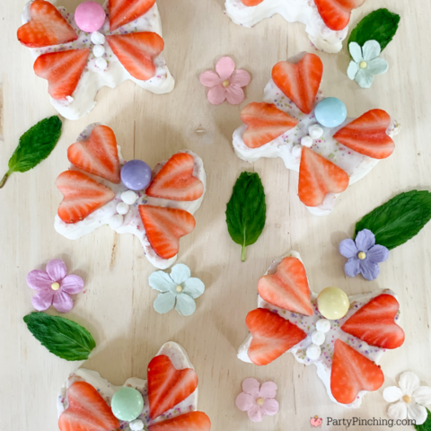 strawberry butterfly cakes, Little Debbie butterfly cakes, no bake butterfly cakes, spring butterfly cakes, easy no bake dessert recipes for Easter spring, cute butterfly cakes