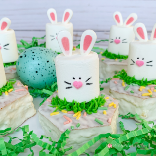Little Debbie Bunny Basket Cakes, Little Debbie Easter Basket cakes, cute easy no bake Easter dessert recipe ideas for kids, best easy fast Easter brunch recipe ideas, marshmallow bunny recipe, cute easy fast marshmallow bunnies