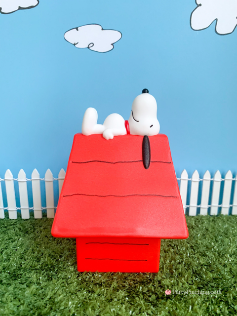 Look Inside Snoopy's Doghouse, Inside Snoopy's Doghouse, Snoopy Doghouse Interior, Snoopy kitchen, Snoopy living room, Snoopy Pool Room, Snoopy Library den, Snoopy guest room bedroom, Snoopy bathroom, Snoopy basement, Snoopy cafe, Snoopy bowling alley, Snoopy's siblings Belle Olaf Marbles Andy Spike, Robotime Rolife Super Creator, Snoopy Re-ment Rement, Miniature model building, Charles M. Schulz, Snoopy, Peanuts Comics, Charlie Brown