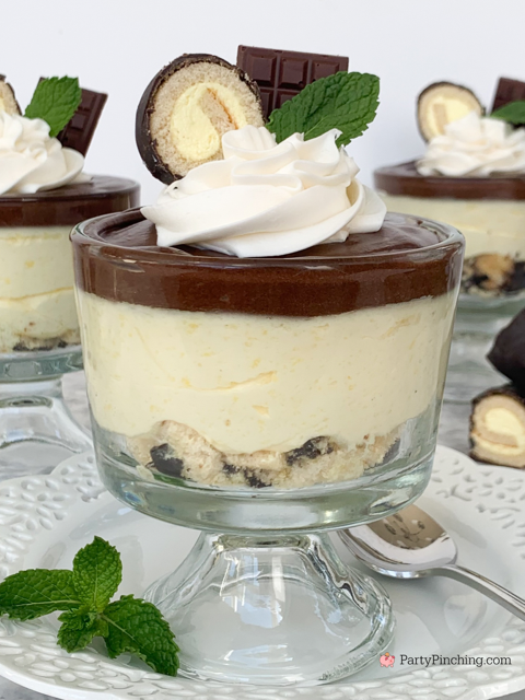 Boston Cream Parfaits, Boston Creme Parfaits, Boston Creme Yodels Drakes Cakes, easy Boston Cream Pie filling, Easy Boston Cream Pie ganache, how to make mini candy bars