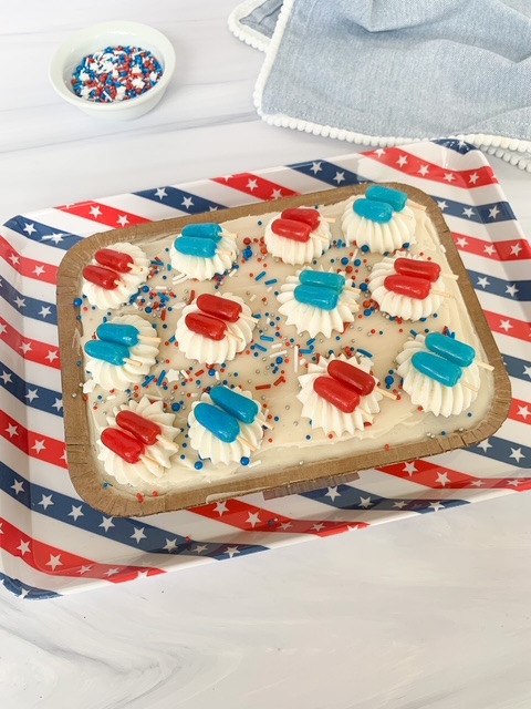 Trader Joe's Patriotic Popsicle Mini Sheet Cake, Best Trader Joe's cake hack for the 4th of July, Easy cute 4th of July Trader Joe's Cake with Mike & Ike's red white and blue popsicles, easy popsicle cake, original popsicle cupcakes, easy Trader Joe's mini cake hacks