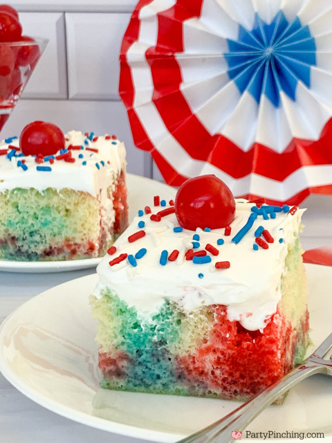 best easy Patriotic Poke Cake, easy 4th of July Poke cake, best 4th of July food dessert recipe, best 4th of July picnic recipe dessert ideas, memorial day veteran's day cake, red white and blue cake, easy best red white and blue food recipe ideas, red and blue Jello poke cake