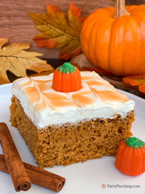 super easy pumpkin spice cake recipe, best easy pumpkin spice cake, 4 ingredient pumpkin spice cake, 5 minute prep pumpkin spice cake, easiest best pumpkin spice cake moist, spice cake mix can pure pumpkin applesauce eggs, pumpkin pie cake recipe with caramel and whipped cream