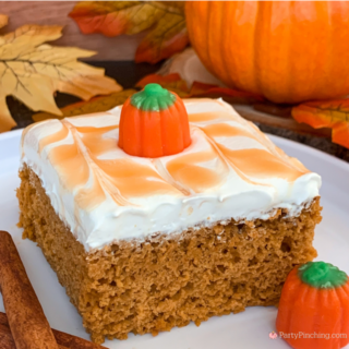 super easy pumpkin spice cake recipe, best easy pumpkin spice cake, 4 ingredient pumpkin spice cake, 5 minute prep pumpkin spice cake, easiest best pumpkin spice cake moist, spice cake mix can pure pumpkin applesauce eggs, pumpkin pie cake recipe with caramel and whipped cream