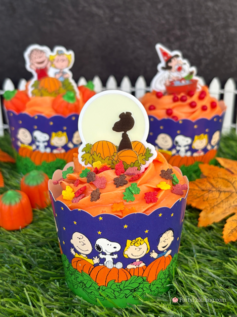 Great Pumpkin Cupcakes, easy best great pumpkin Charlie Brown cupcakes, easy Halloween treat ideas recipes for kids, Snoopy Linus Lucy Sally cupcakes for Halloween, easy decorated cupcakes for Halloween
