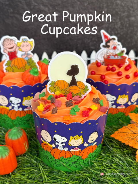 Great Pumpkin Cupcakes, easy best great pumpkin Charlie Brown cupcakes, easy Halloween treat ideas recipes for kids, Snoopy Linus Lucy Sally cupcakes for Halloween, easy decorated cupcakes for Halloween