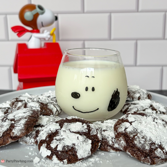 Snoopy Crinkle Cookies, best easy crinkle cookie recipe, Duncan Hines Box mix Snoopy Crinkle Cookies, easy best holiday cookie recipe ideas, chocolate crinkle cookies, snoopy charlie brown peanuts gang cookie recipe