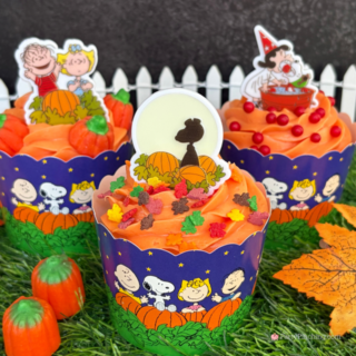 Great Pumpkin Cupcakes, easy best great pumpkin Charlie Brown cupcakes, easy Halloween treat ideas recipes for kids, Snoopy Linus Lucy Sally cupcakes for Halloween, easy decorated cupcakes for Halloween