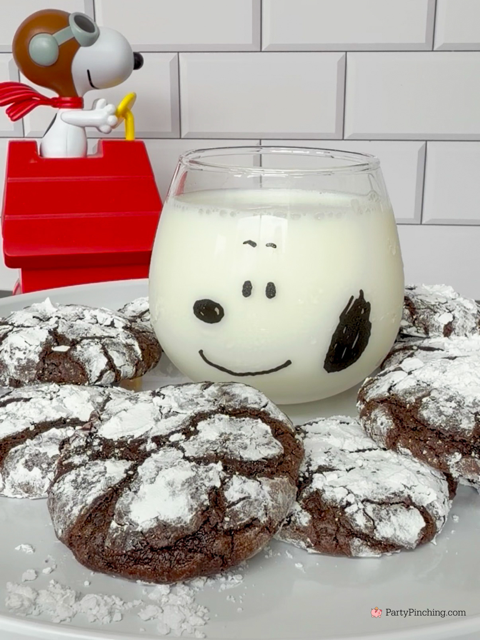 Snoopy Crinkle Cookies, best easy crinkle cookie recipe, Duncan Hines Box mix Snoopy Crinkle Cookies, easy best holiday cookie recipe ideas, chocolate crinkle cookies, snoopy charlie brown peanuts gang cookie recipe