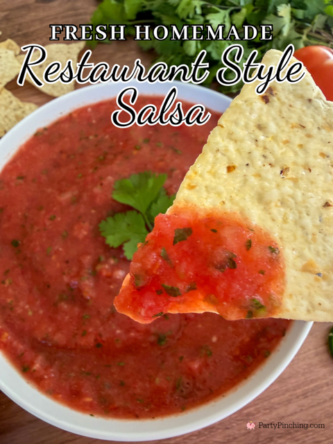 easy fresh homemade restaurant style salsa, best salsa recipe, super easy best fresh salsa recipe, best salsa recipe for a crowd, best easy potluck picnic cinco de mayo super bowl football tailgate food salsa recipe ideas