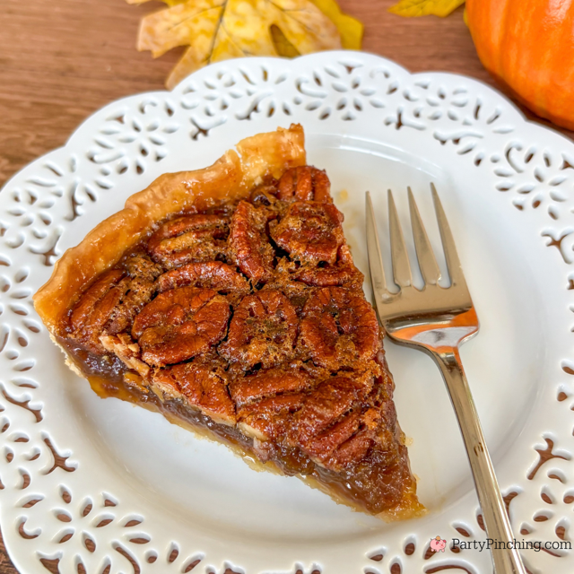 Grandma's Best pecan pie, easy best old fashioned pecan pie, easy to make pecan pie, Thanksgiving Christmas pecan pie, best pecan pie you'll ever have, easiest pecan pie recipe