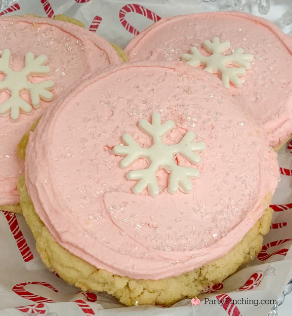 Better than Crumbl Pink Holiday sugar cookie, best Crumbl copycat recipe, easy best Crumbl sugar cookie pink copycat recipe, best easy Christmas cookie recipe cookie exchange ideas, best easy cookie gifts